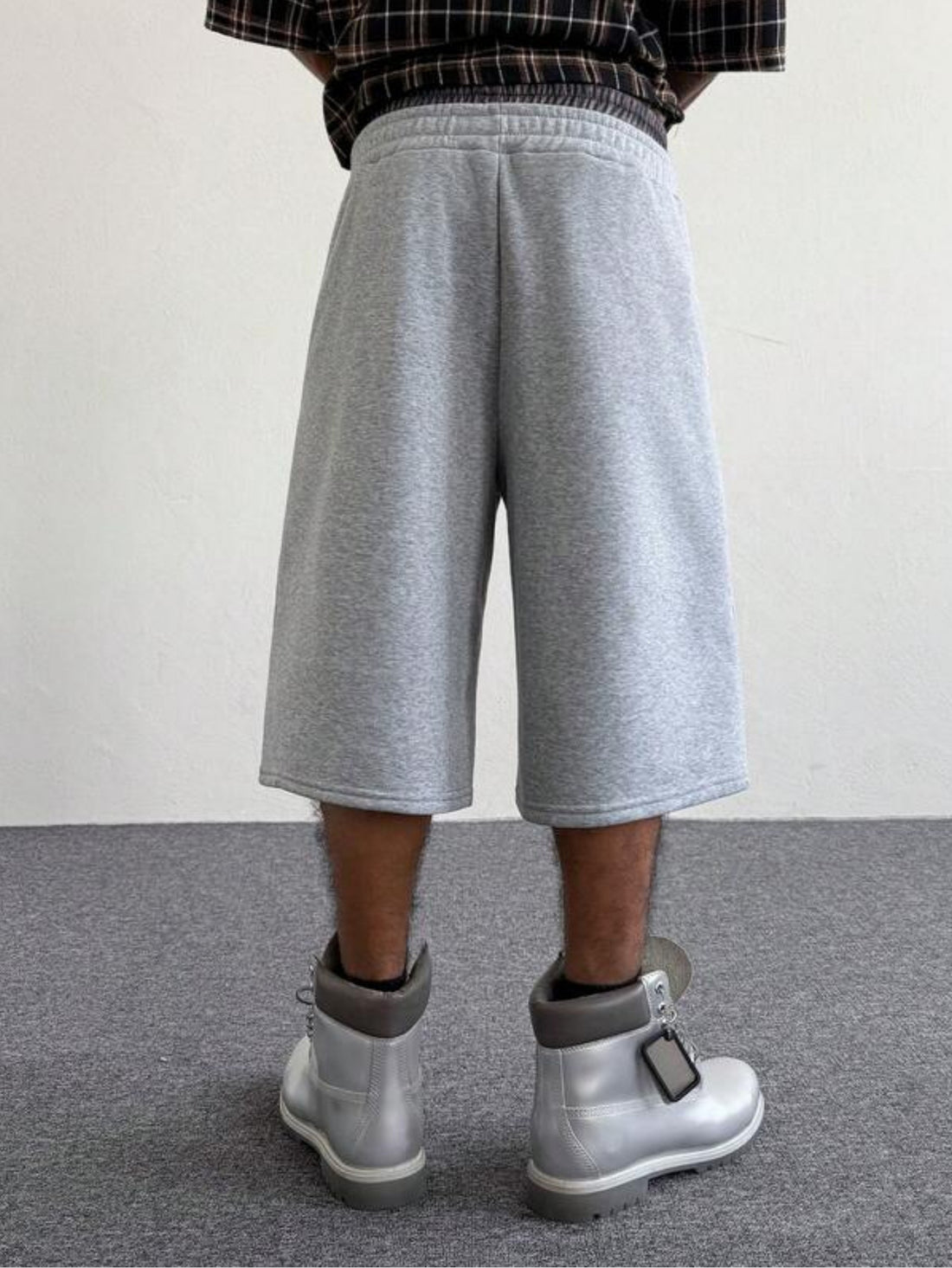 GREY SCRIPT SWEAT JORTS