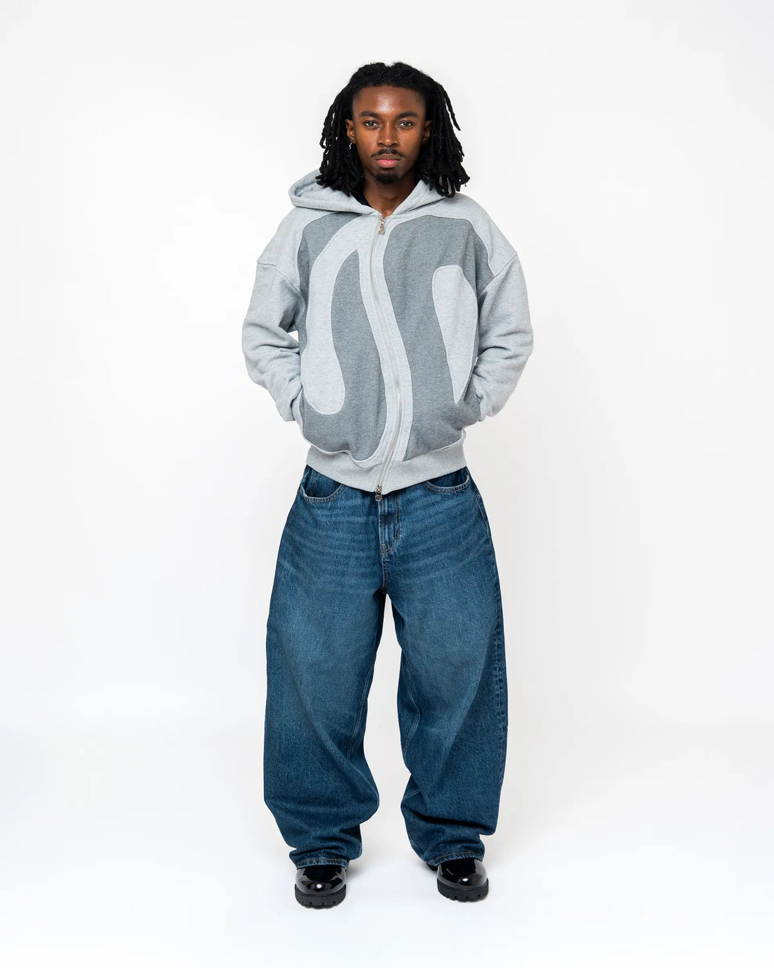CURVED ZIPPER HOODIE