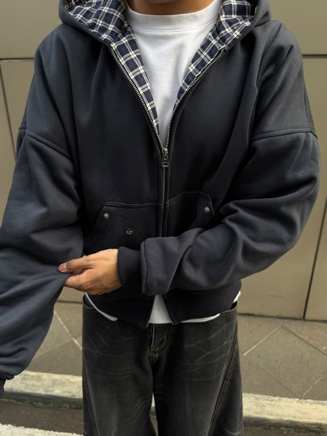 CREST REVERSIBLE ZIPPER HOODIE